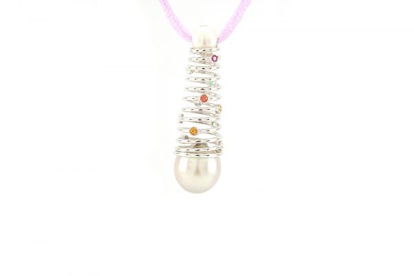 Pendentif Carrousel or gris et pierres précieuses 2