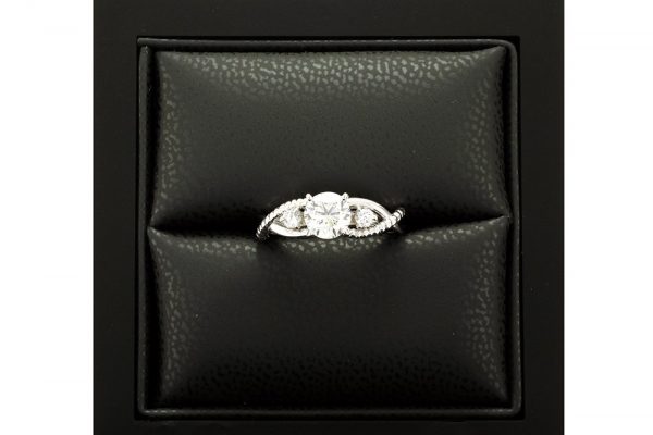 Solitaire Tressé Diamants et or blanc 5