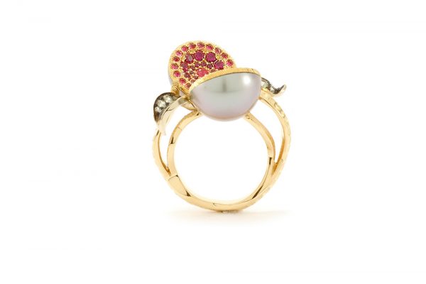 Bague Dionéas - Saphirs, Rubis et Perle de Tahiti - Or blanc et jaune 7
