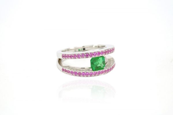Bague Emeraude, Saphirs roses et Diamants 3