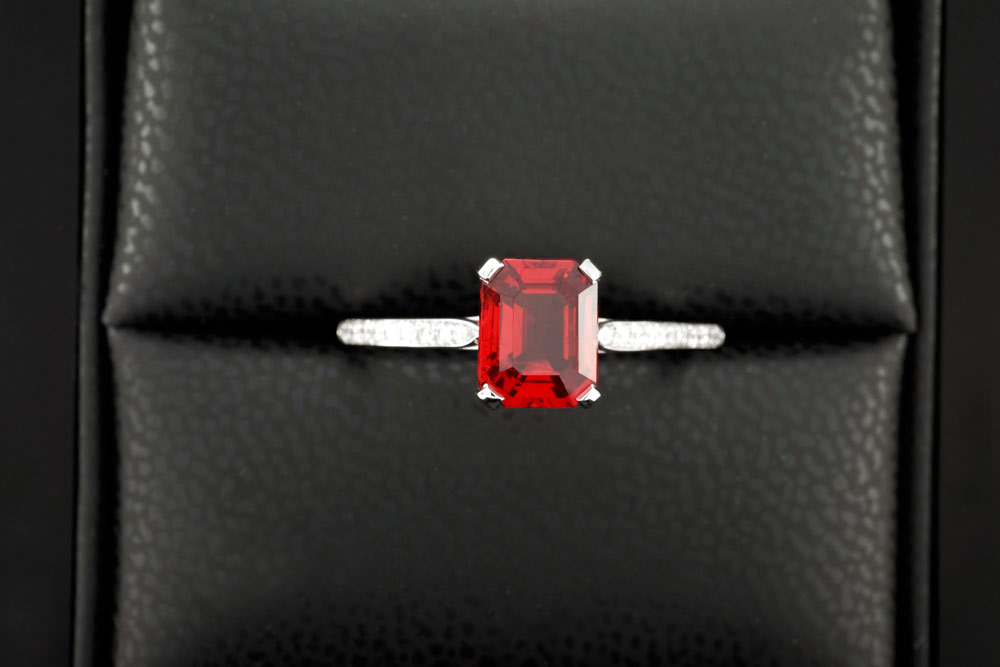 Solitaire Grenadine - Or blanc, diamants et Spinelle 6