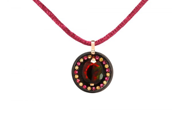 Pendentif Divinité - Opale et argent 1