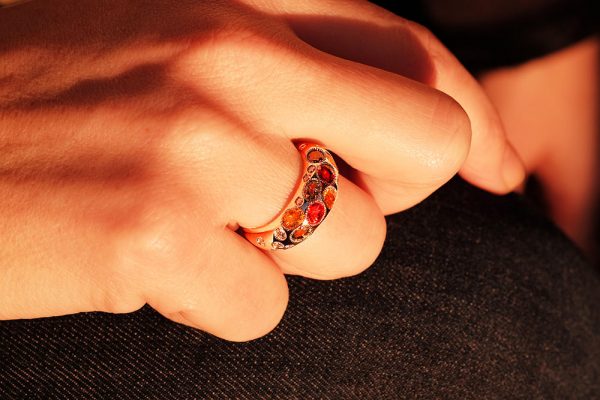 Bague Disco - or blanc, saphirs et diamants 7