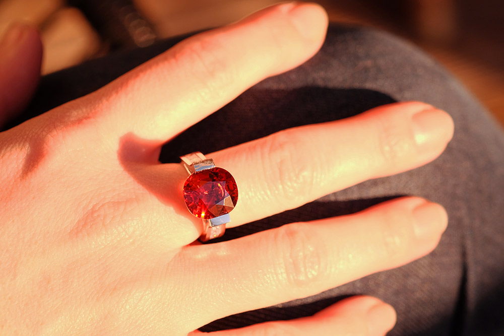 Bague Vulcain - Or, Diamants et Spéssartite 8