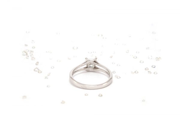 Solitaire Elyseum - Diamant Princesse et Or 18k 2