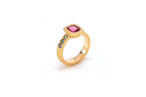 Bague Pink Perfume, Or, Spinelle et Alexandrites 6