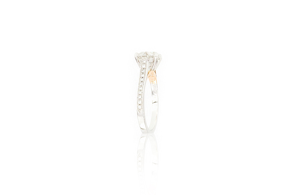 Solitaire Destin, or blanc et diamants 3