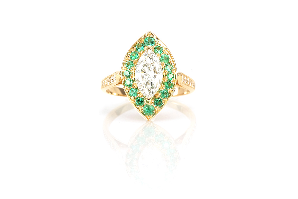 Bague Promesse, Or jaune 18k, Diamants et Émeraudes 3