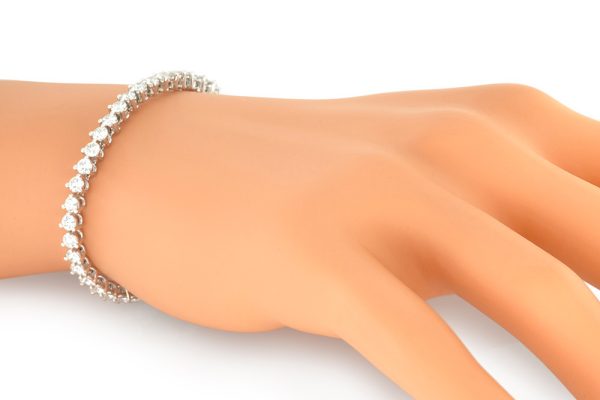 Bracelet rivière en or blanc et 5 carats de diamants 1