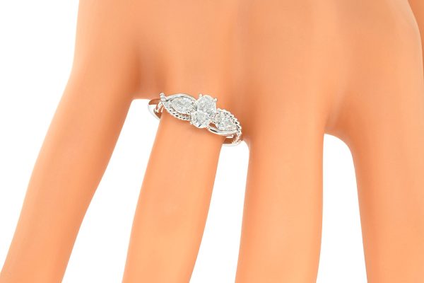 Solitaire tressé oval en or et diamant oval 1