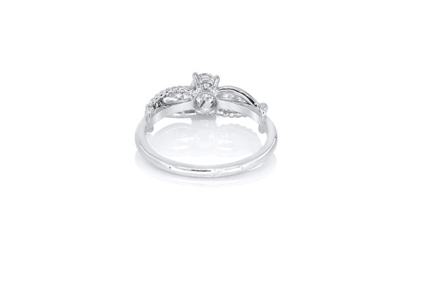 Solitaire tressé oval en or et diamant oval 4