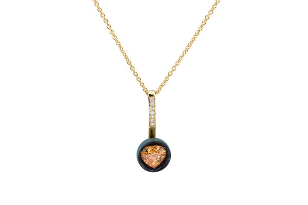 pendentif coeur de grenat spéssartite 2
