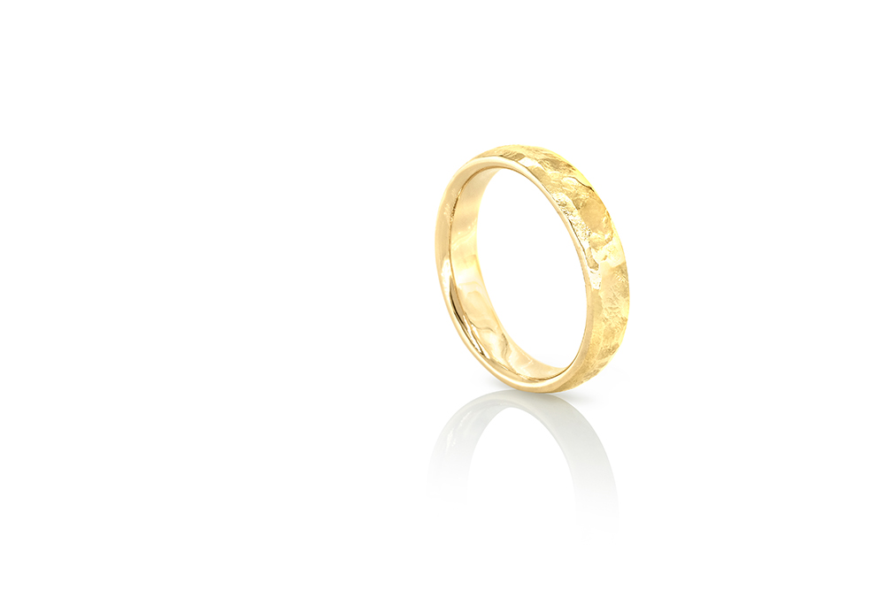 Alliance Or jaune martelée 3