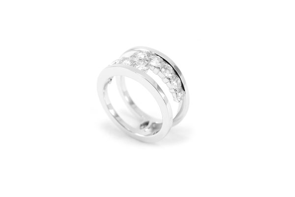 Or blanc palladié et 2 carats de diamants 5
