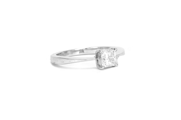Diamant Princesse et or blanc 6