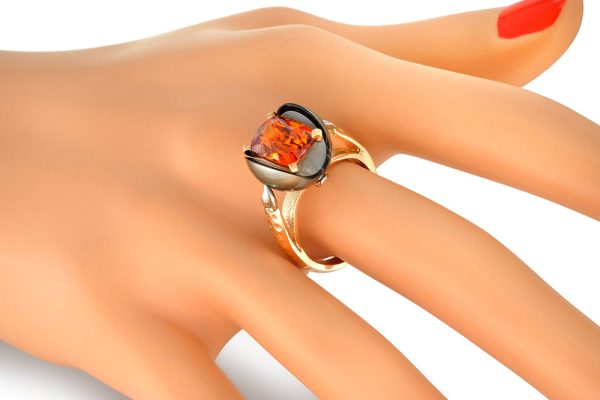 Bague avec une Perle, grenat spéssartite 8