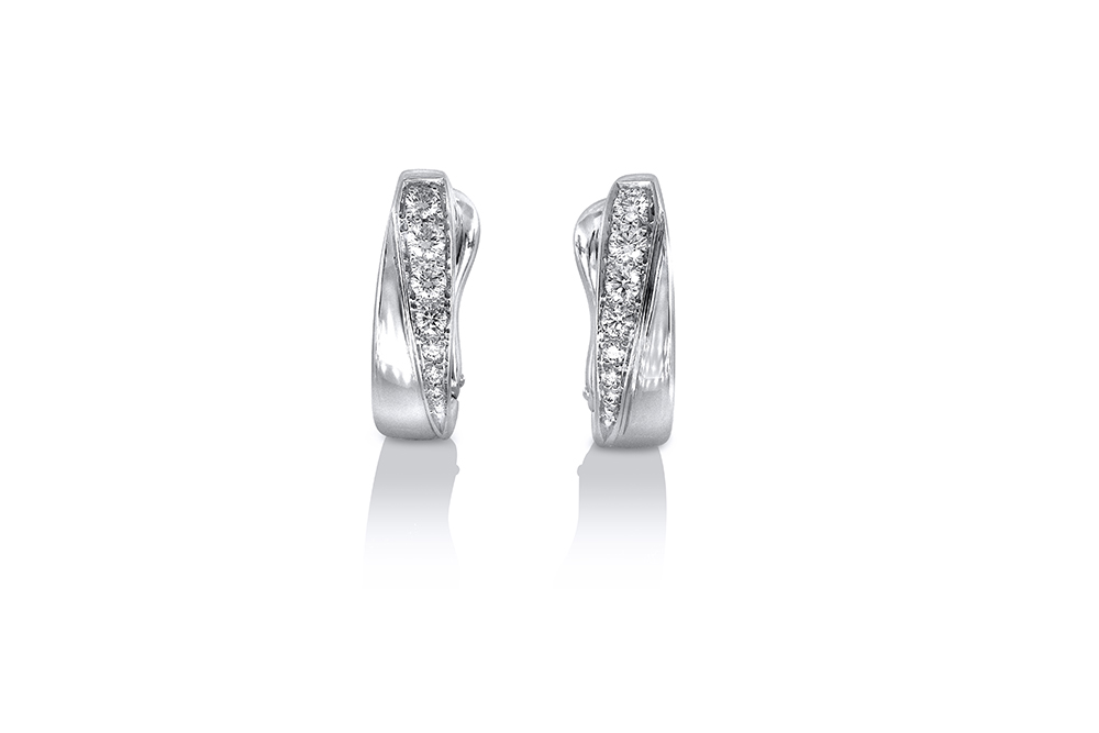 Boucles d'oreilles or blanc 18k et diamants 1