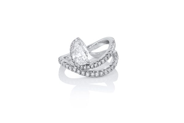 solitaire princesse en or blanc et diamants 10