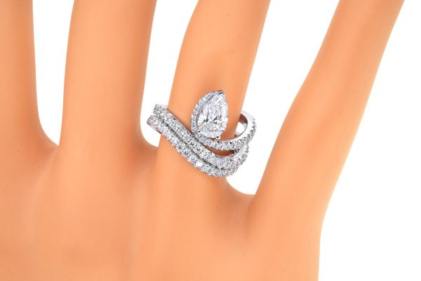 solitaire princesse en or blanc et diamants 3